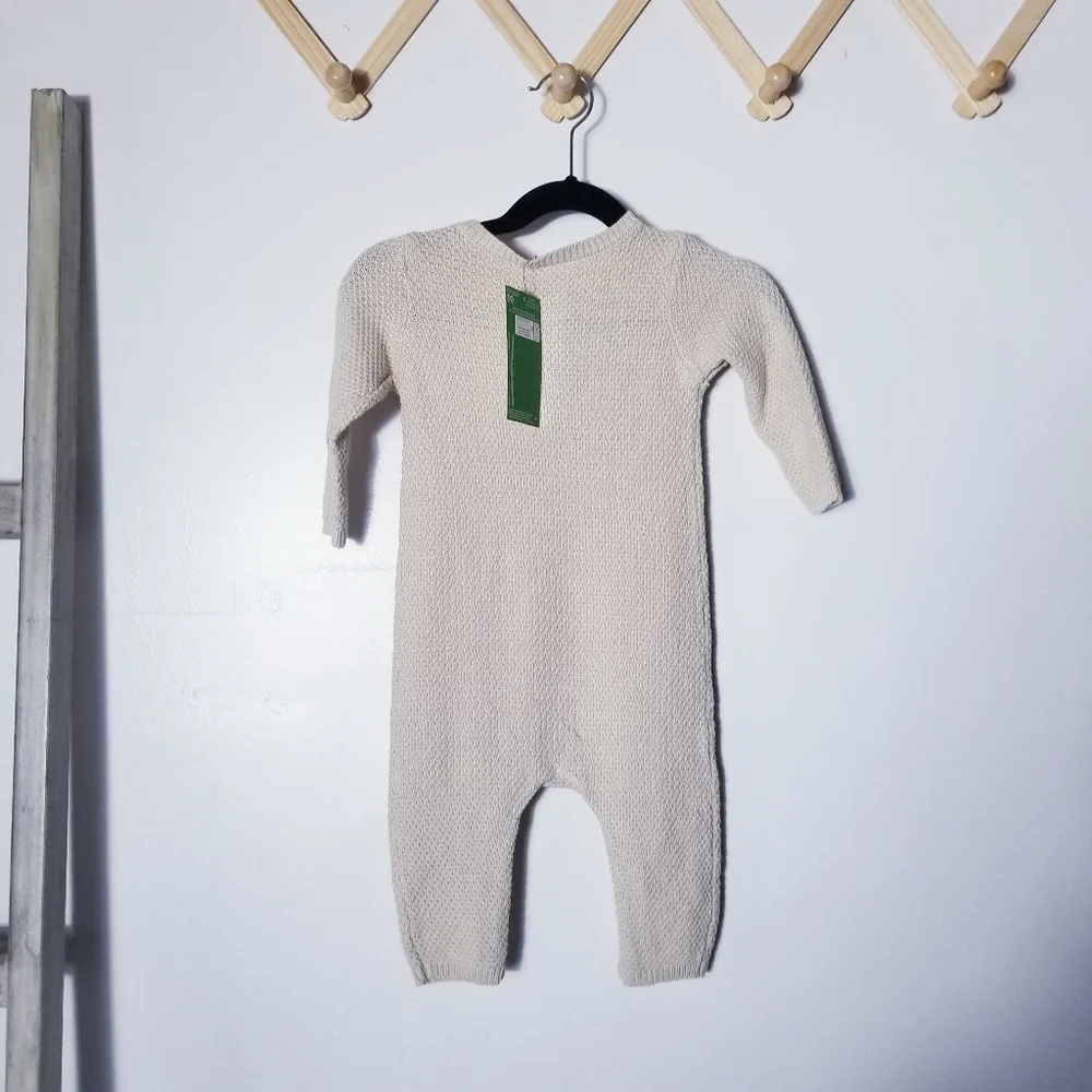 NWT MODERN MOMENTS GERBER KNIT ONESIE SIZE 3-6 MONTHS TAN